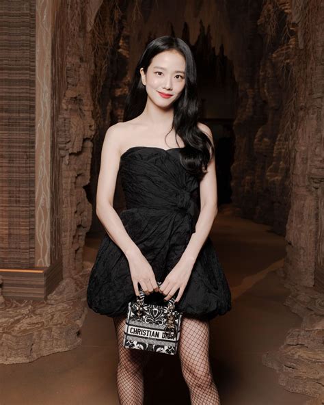 Watch Blackpink’s Jisoo’s Dior Spring 2023 Show .